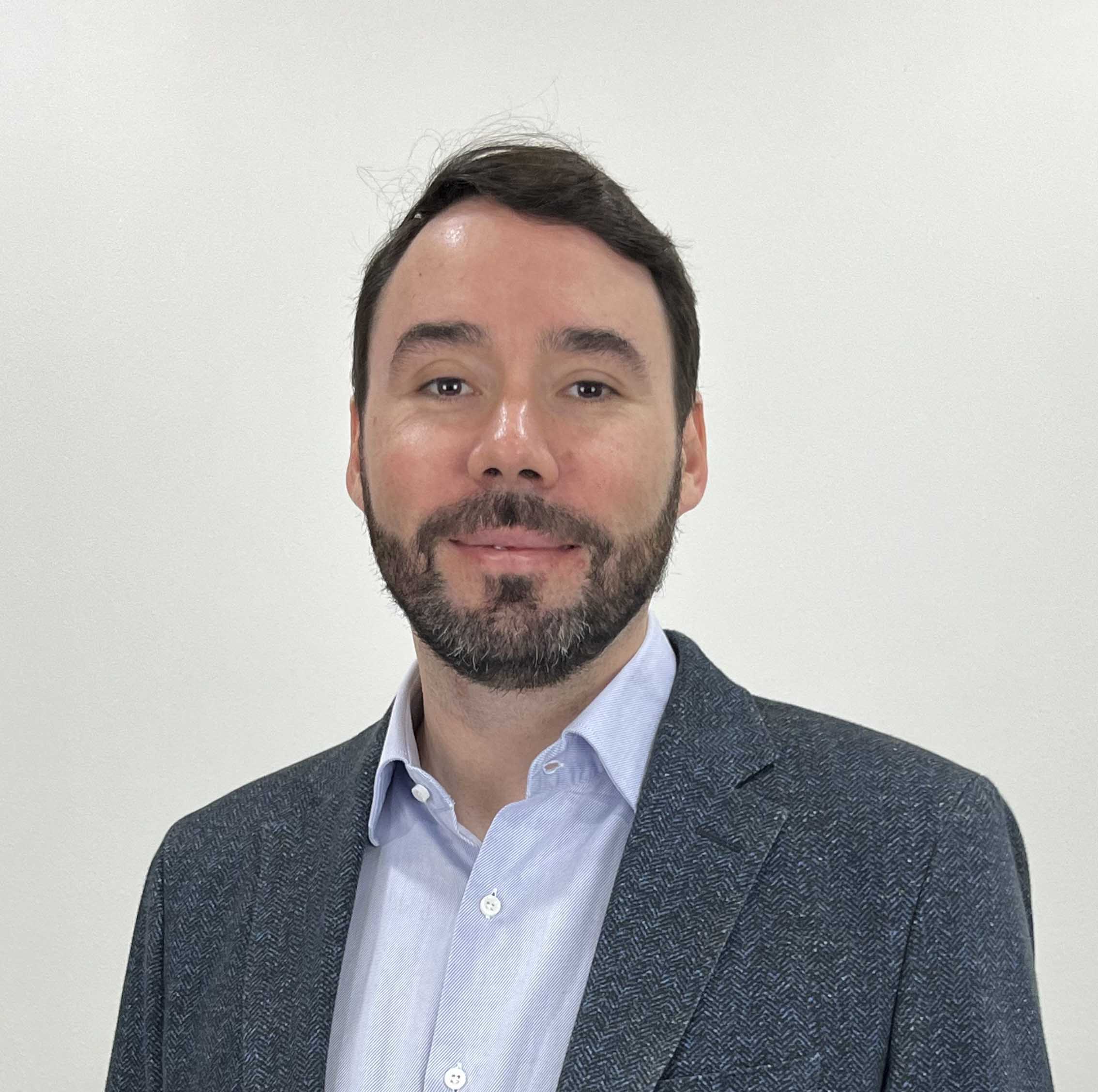 Julian Varas C.